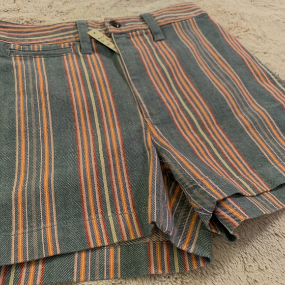 NWT Madewell Rainbow Jean Shorts - Picture 5 of 9